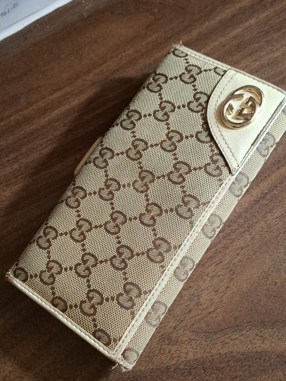 Gucci Beige Canvas Wallet Case Gold Hardwear Preloved